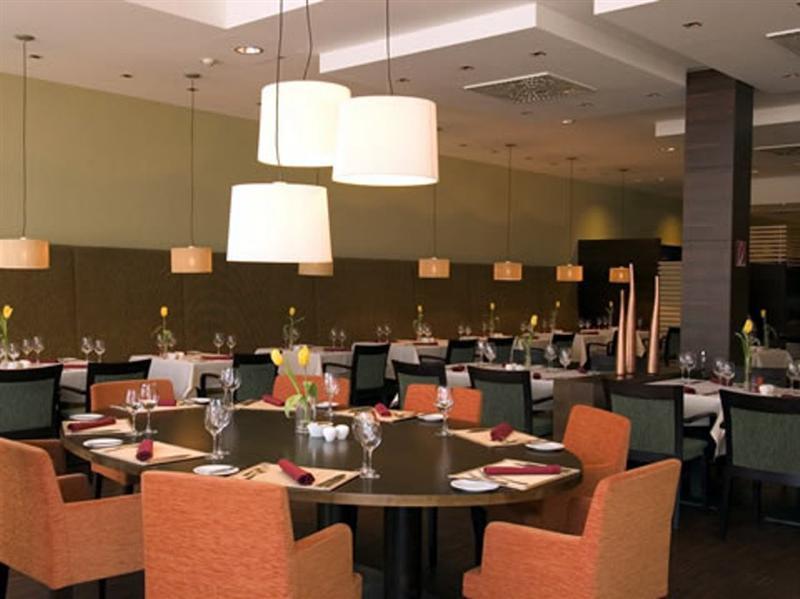 Nh Vienna Airport Conference Center Hotel Schwechat Restaurant photo